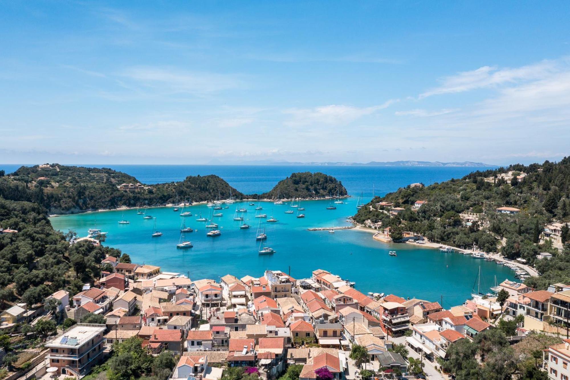 Agaloula Centrally Located Apartments, Lakka Εξωτερικό φωτογραφία