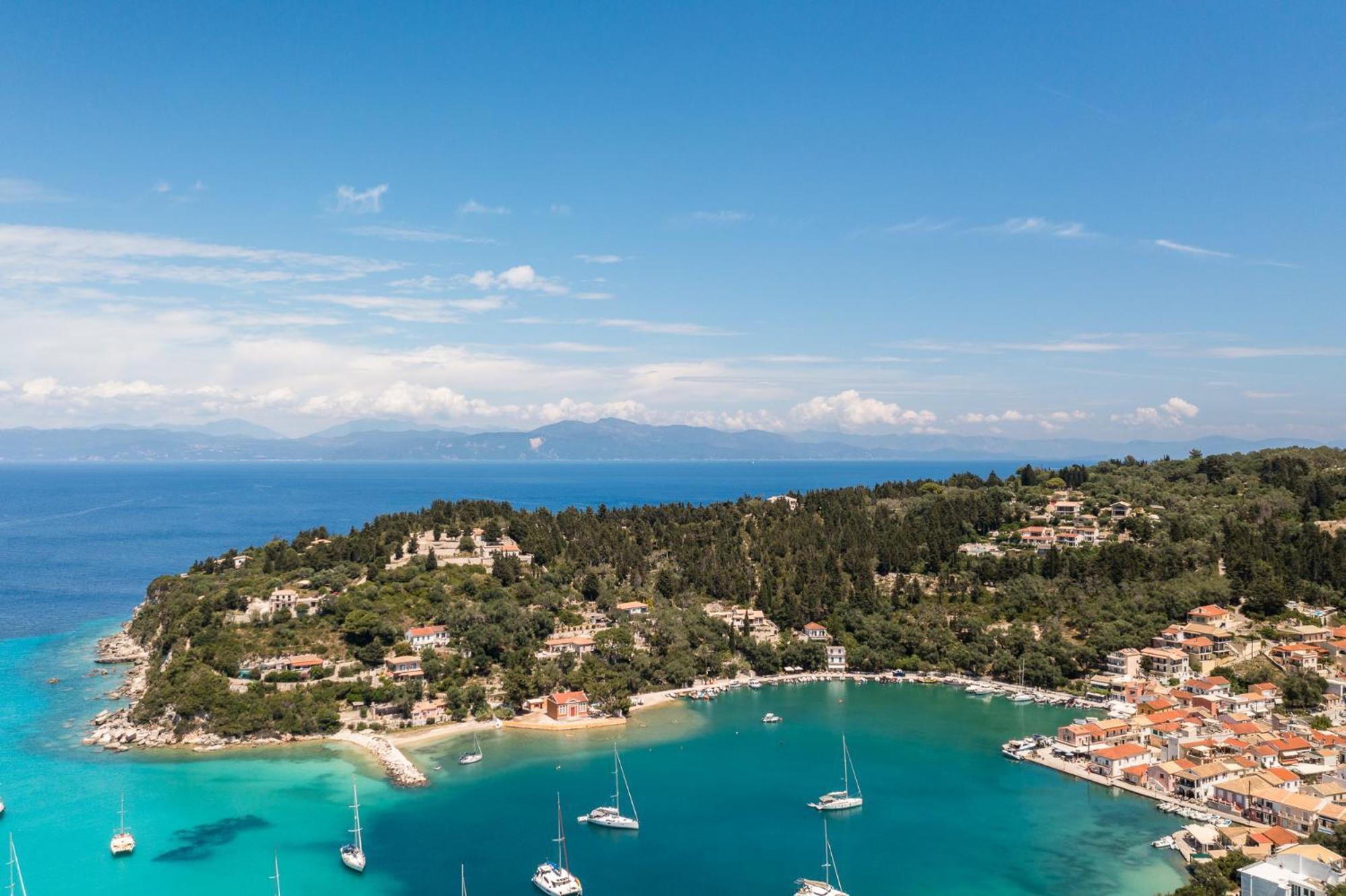 Agaloula Centrally Located Apartments, Lakka Εξωτερικό φωτογραφία