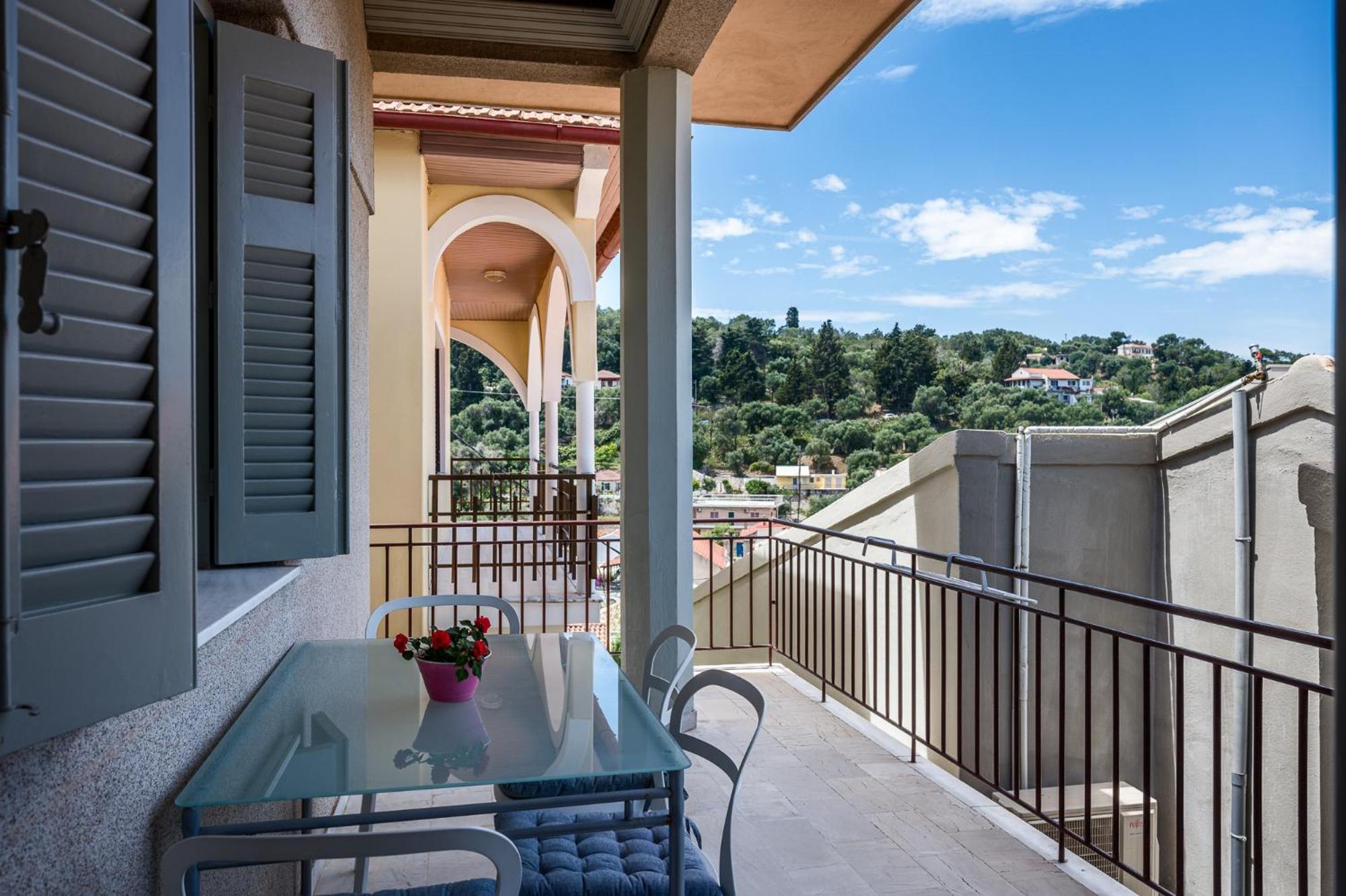 Agaloula Centrally Located Apartments, Lakka Εξωτερικό φωτογραφία