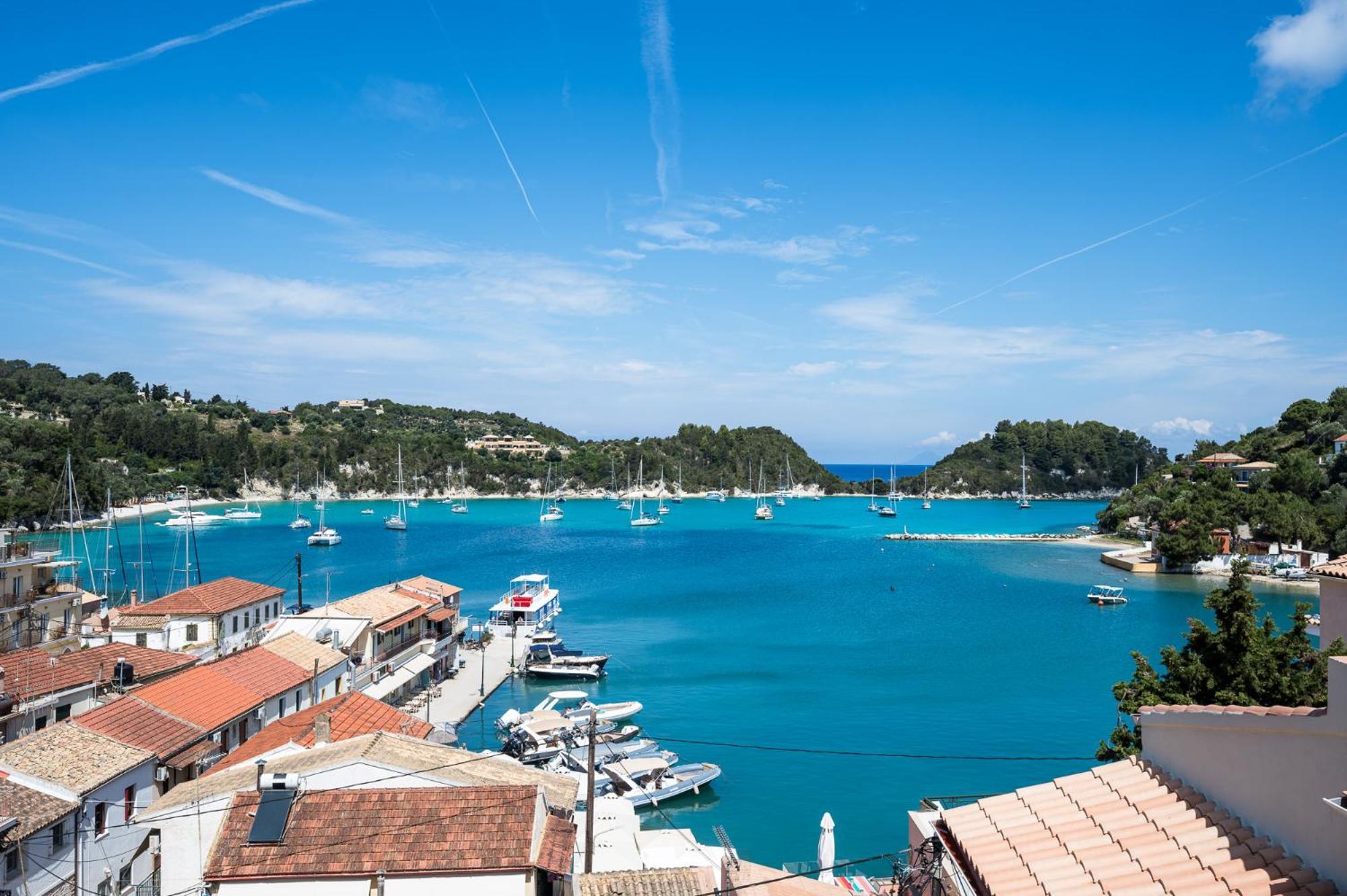 Agaloula Centrally Located Apartments, Lakka Εξωτερικό φωτογραφία