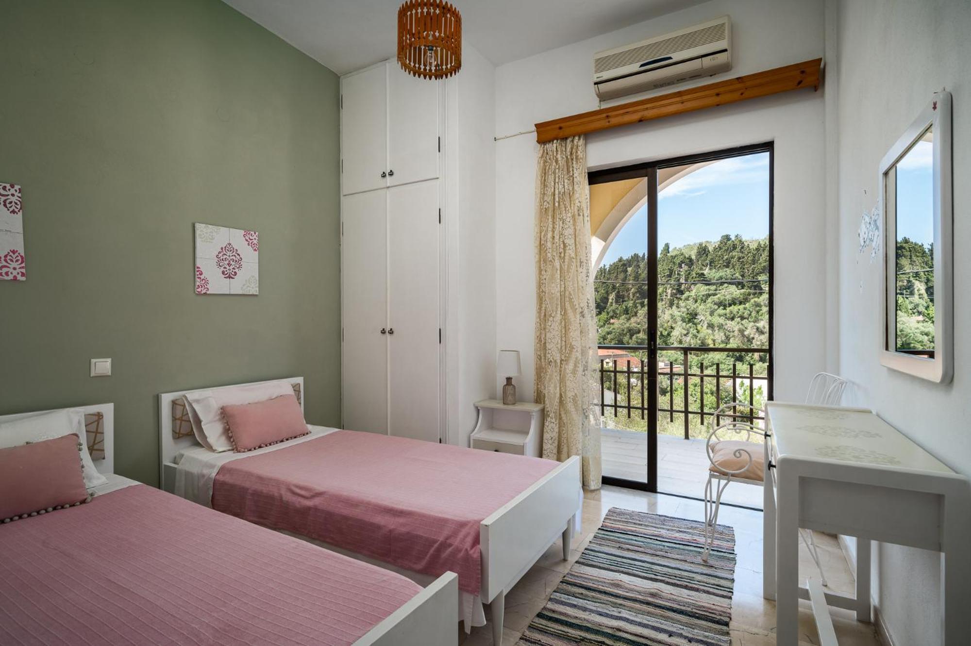 Agaloula Centrally Located Apartments, Lakka Εξωτερικό φωτογραφία